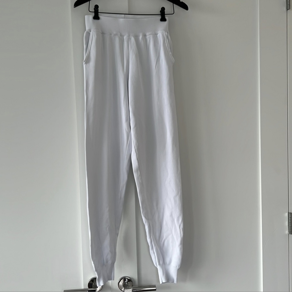 MISSGUIDED knit white joggers